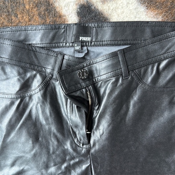 Wilfred free stunning faux leather pants size 0 Absolutely stunning pants - Picture 3 of 6